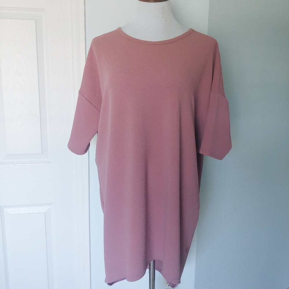 LuLaRoe Textured Rose Irma Shirt Size Large